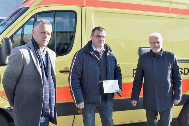 Krankenwagen rollt in die Ukraine